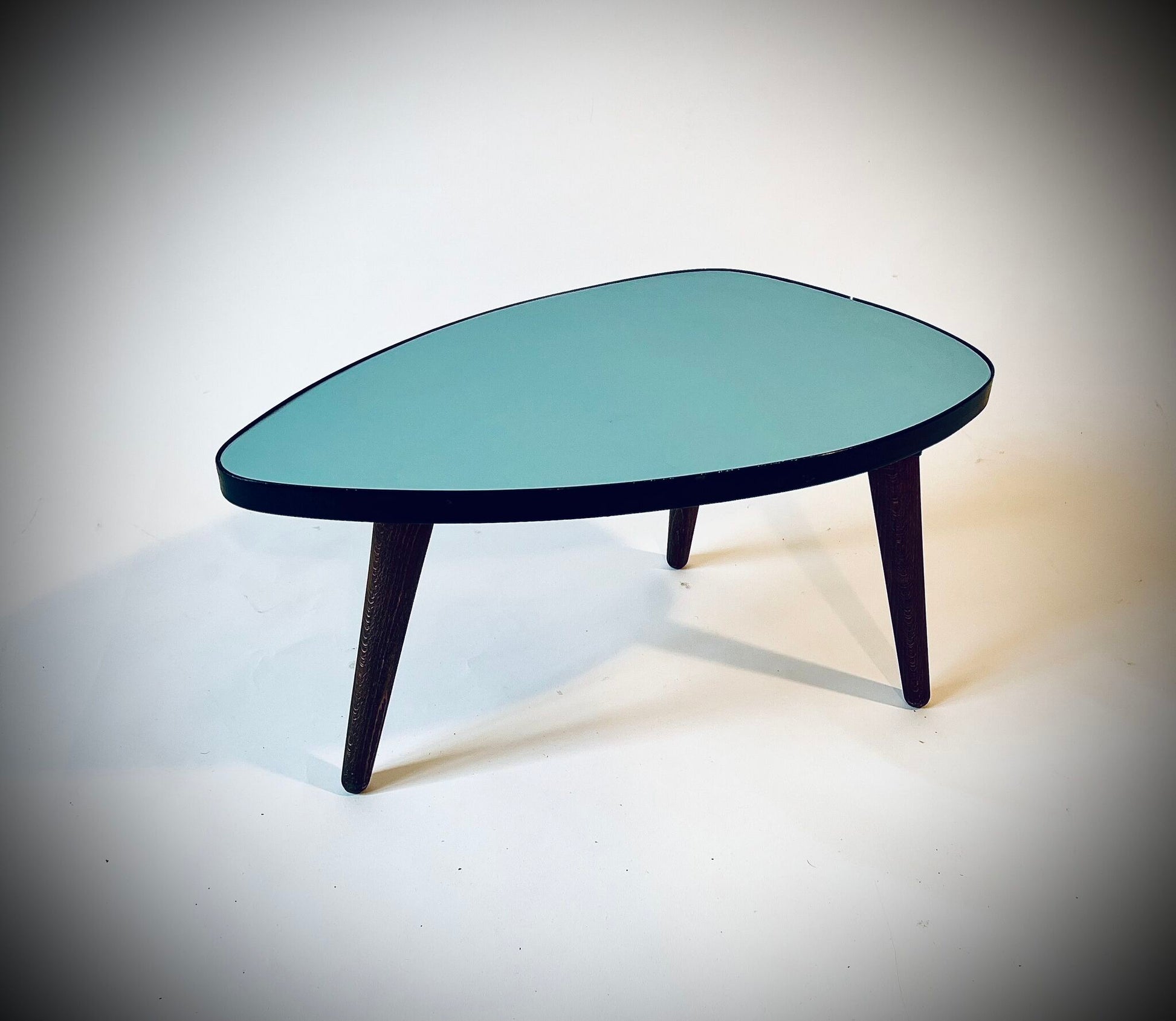 Tiny Nierentisch