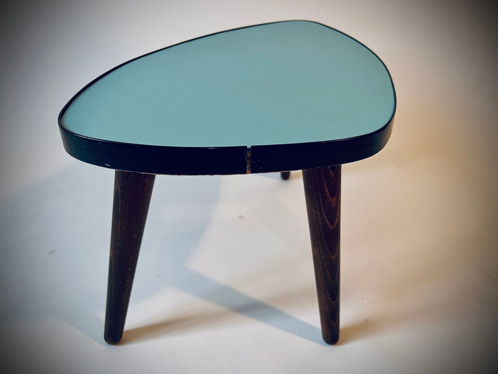 Tiny Nierentisch