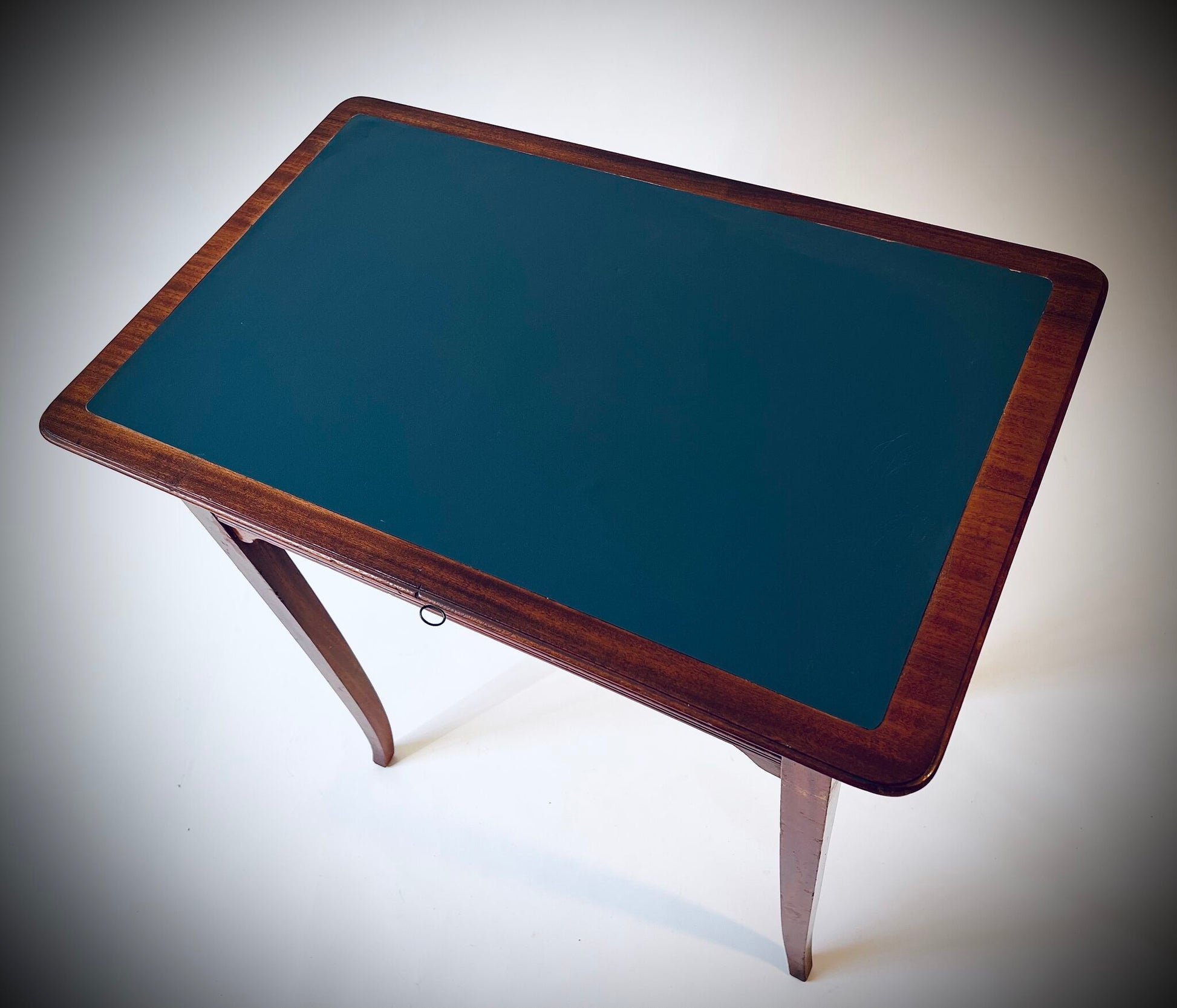 Kleiner Schreibtisch «Biglen»